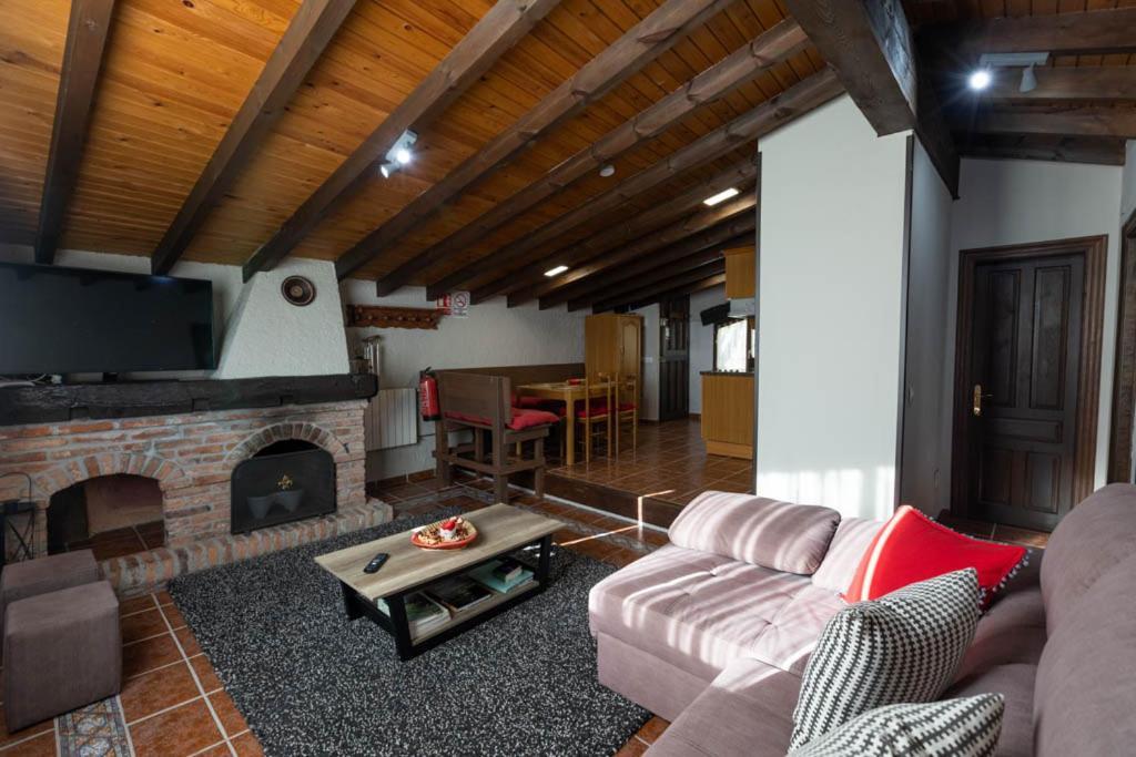 Apartamentos El Coritu Nieda 外观 照片